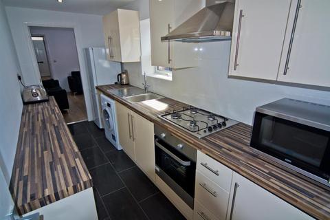 5 bedroom end of terrace house to rent, *£110pppw excluding bills* Frederick Grove, Lenton, NG7 1SG - UON