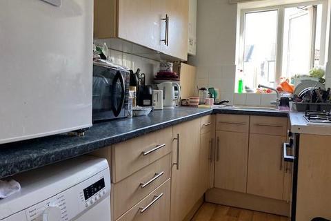 4 bedroom house to rent, Brading Road, Brighton