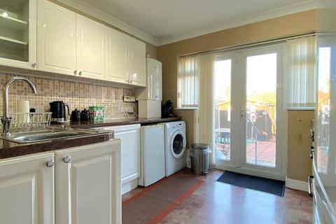 41 Bellman Avenue, Gravesend, DA12 1RF