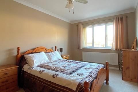 41 Bellman Avenue, Gravesend, DA12 1RF