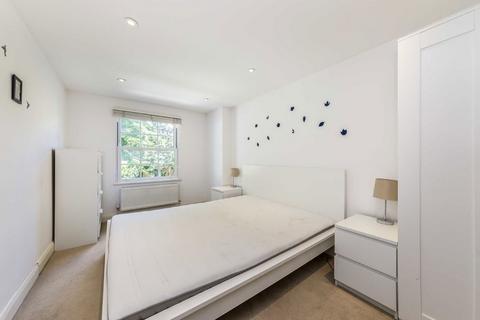 1 bedroom house to rent, Chiswick High Road, London W4