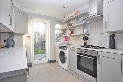 2 bedroom flat for sale, Grimston Gardens, Folkestone, CT20