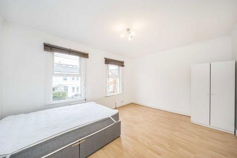 4 bedroom terraced house to rent, Cowdrey Road, Wimbledon