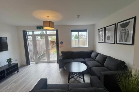 1 bedroom flat to rent, 1 Luckington Road, Luckington Road, Bristol BS7