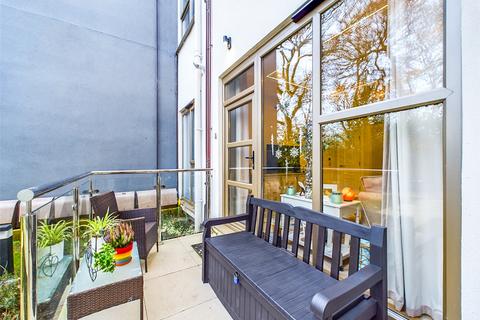 1 bedroom apartment for sale, Somerford Road, Christchurch, Dorset, BH23