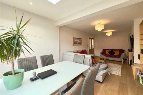 14 Belgrave Road, Eastwood, Leigh-on-sea, SS9 5HE