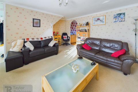 3 bedroom terraced house for sale, Gossops Green, Crawley