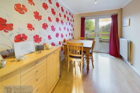 3 bedroom terraced house for sale, Gossops Green, Crawley