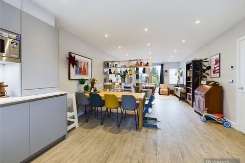Flat 1, 119 Red Lion Road, Surbiton, KT6 7QR