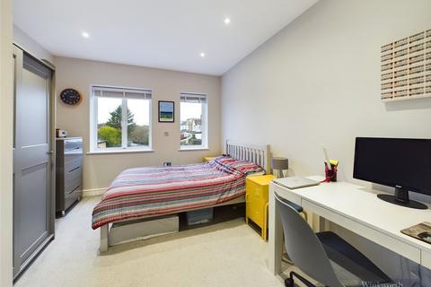 Flat 1, 119 Red Lion Road, Surbiton, KT6 7QR