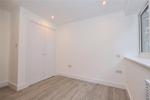 1 bedroom apartment to rent, Commercial Way, Woking, Surrey, GU21