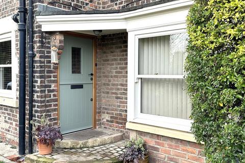 3 bedroom cottage for sale, The Green, Egglescliffe TS16 9DB