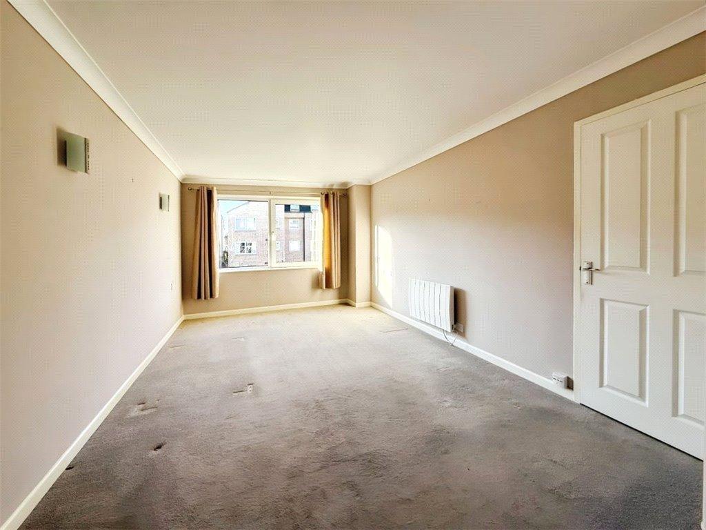 Reception/Kitchen