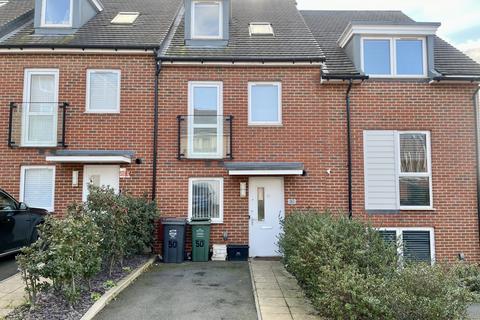 4 bedroom townhouse to rent, Oakes Crescent , DA1 5UF