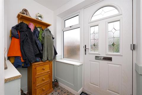 15 Maylands Grove, Barrow-in-furness, LA13 0AN