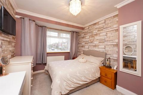 15 Maylands Grove, Barrow-in-furness, LA13 0AN