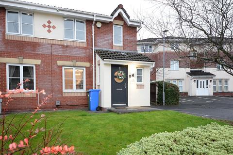 4 bedroom semi-detached house for sale, Hollybank, Manchester M43