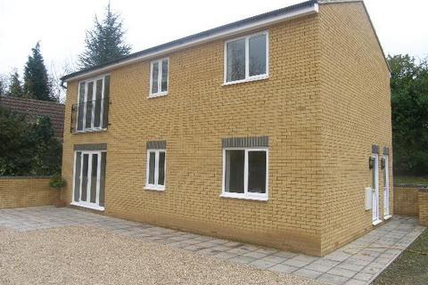 2 bedroom flat to rent, Redhall Lane, Hatfield