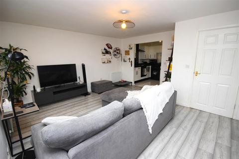 2 bedroom flat for sale, Waterside Court, Oldbury B69