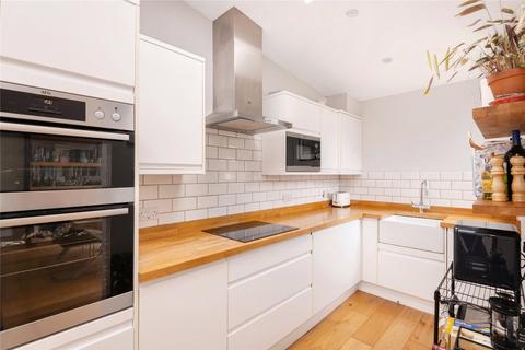 2 bedroom apartment to rent, Abbeville Road, London SW4