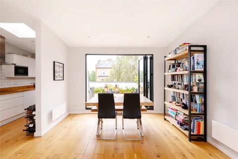 2 bedroom apartment to rent, Abbeville Road, London SW4