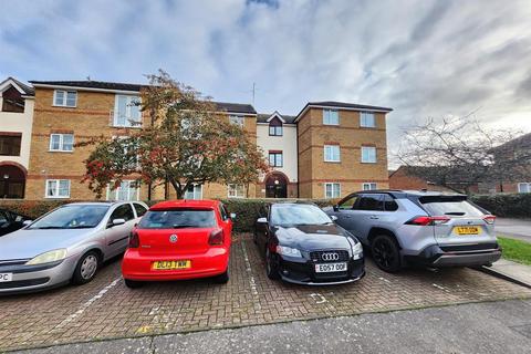 1 bedroom flat to rent, Beaufort Close, London