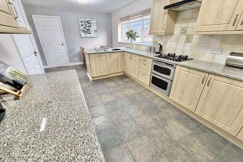 5 bedroom detached house for sale, Linden Fold, Elswick PR4