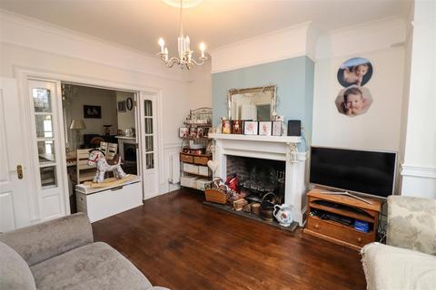 4 bedroom semi-detached house for sale, Albert Street, Fleet GU51