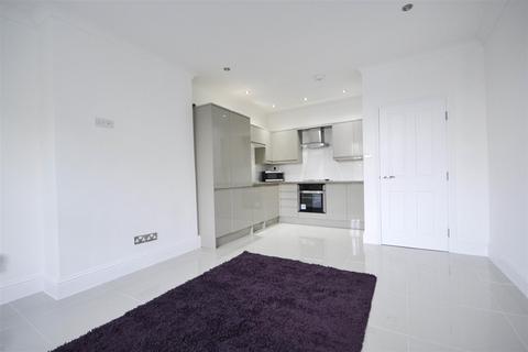 2 bedroom flat to rent, Salters Road, Newcastle Upon Tyne NE3