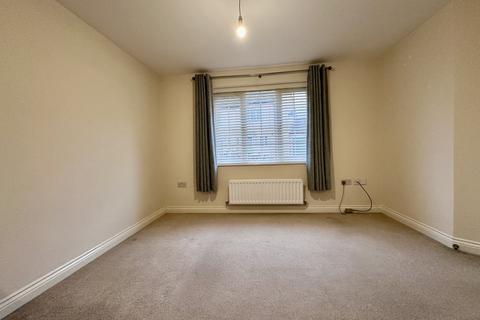 2 bedroom terraced house to rent, Allen Road, Ely, Cambridgeshire