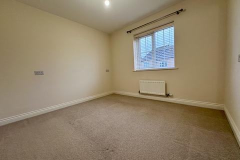 2 bedroom terraced house to rent, Allen Road, Ely, Cambridgeshire