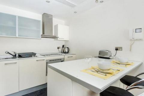 1 bedroom apartment to rent, Balmoral Apartments London W2