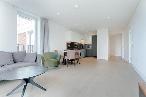 2 bedroom flat to rent, Creston House, London SW11