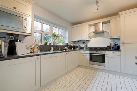 4 bedroom semi-detached house for sale, Betjeman Gardens, Endcliffe, S10 3FW