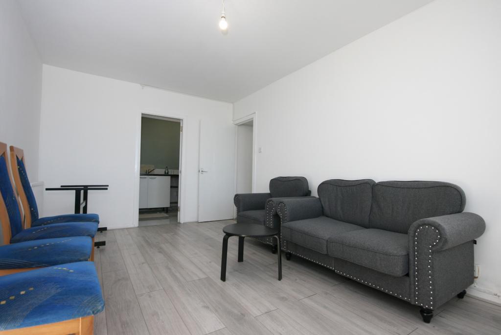 2 Bed Flat   Bonner Road, London E2