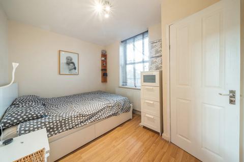 1 bedroom apartment for sale, Patio Close, Clarence Avenue, London