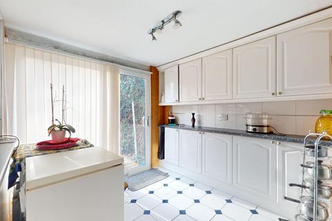 6 Gerald Road, Gravesend, DA12 2HT