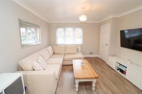 3 bedroom end of terrace house for sale, Nether Vell-Mead, Fleet GU52