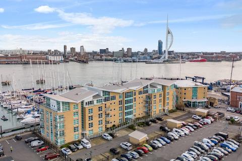 2 bedroom flat for sale, Gosport Marina, Gosport PO12