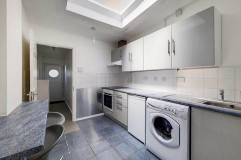 1 bedroom flat to rent, Tithe Farm Avenue, Harrow, HA2