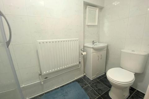 1 bedroom flat to rent, Tithe Farm Avenue, Harrow, HA2