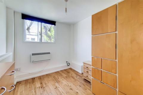 1 bedroom flat to rent, Tithe Farm Avenue, Harrow, HA2