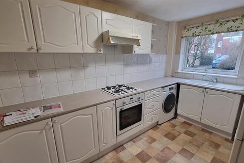 2 bedroom ground floor flat to rent, Adare Drive, Coventry, CV3 6AD