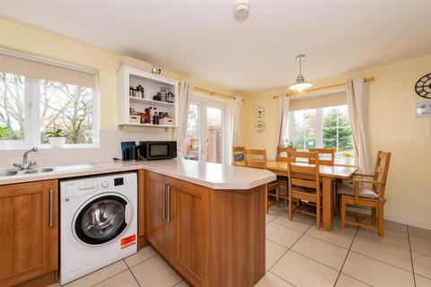 3 bedroom detached house for sale, Pendine Close, Kidderminster