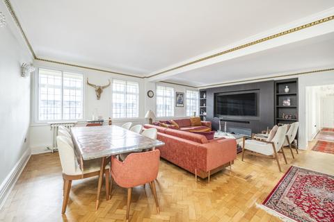 4 bedroom flat for sale, Chiltern Court, Baker Street, London