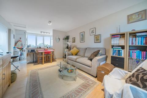 1 bedroom apartment for sale, Coleraine Road, London