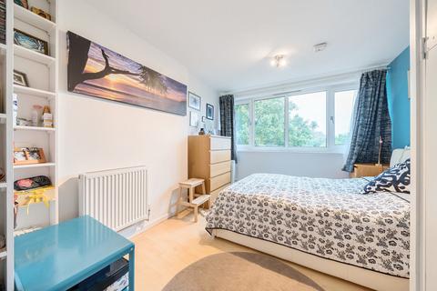 1 bedroom apartment for sale, Coleraine Road, London