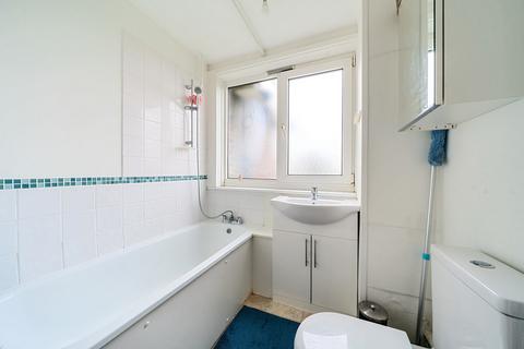 1 bedroom apartment for sale, Coleraine Road, London