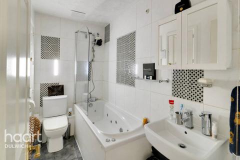 2 bedroom terraced house for sale, Burrow Road, London