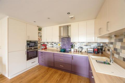 2 bedroom flat for sale, Ecclesall Road, Sheffield